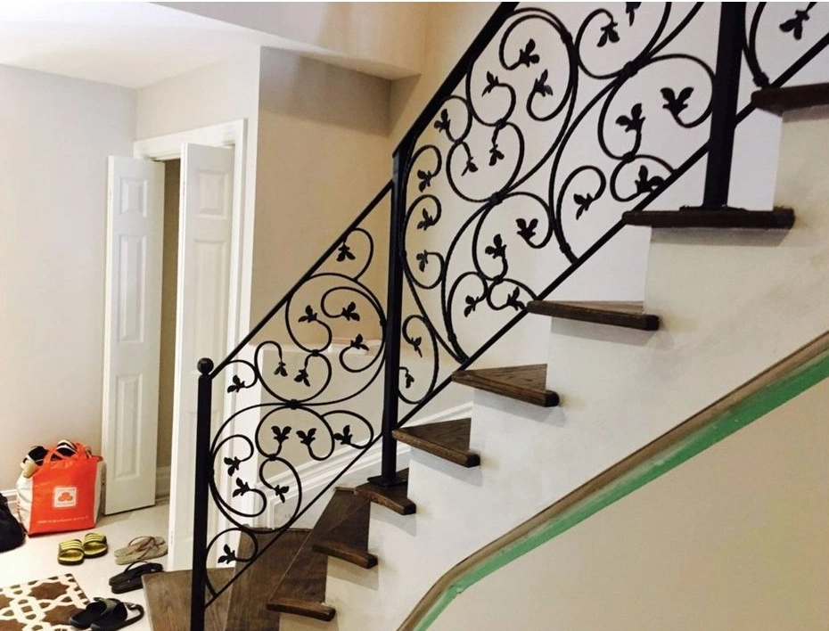 Galvanized Steel Pipe and Wrought Iron Balustrade for Stair or Outdoor Balcony Railing Fence