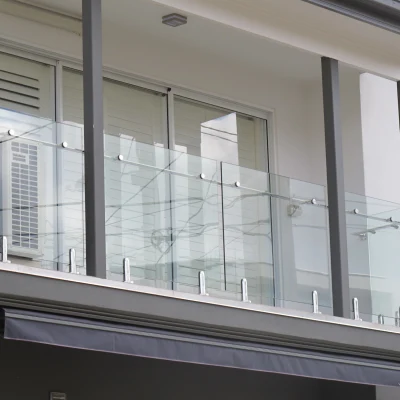 Rahmenloses Glasgeländer für den Außenbereich, U-Profil-Glasbalustrade für den Balkon